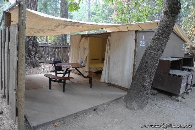 Housekeeping Camp Hotel Curry Village Exterior photo
